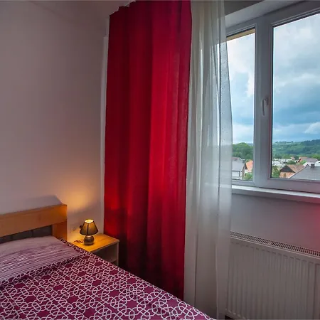 Perla Guest house *
